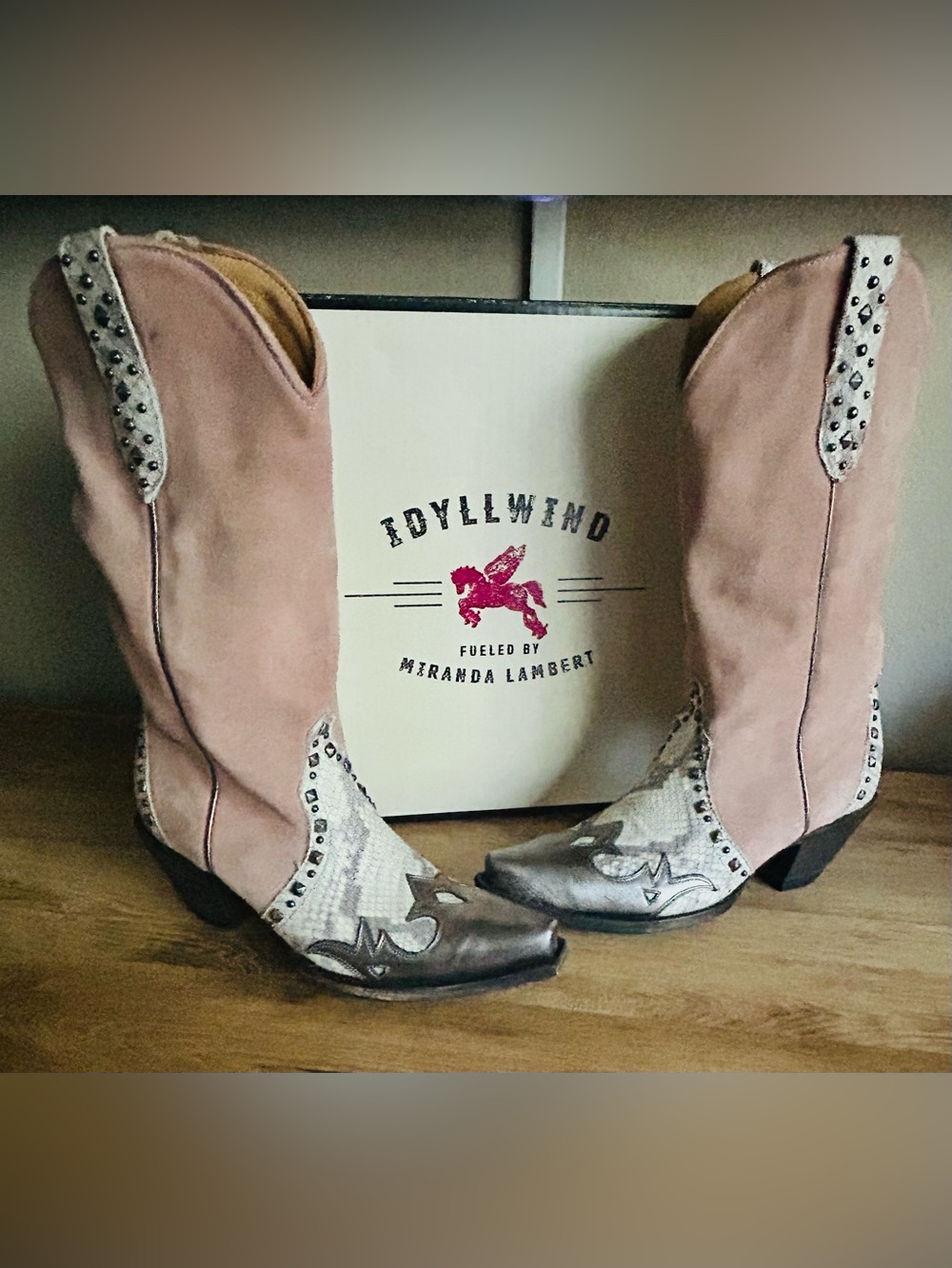 Idyllwind Leap Western Boots Miranda Lambert Oryx Snip Toe Size 8 NIB